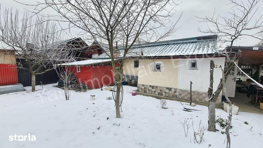 Casă cu 2 camere cu Teren 400 Mp în Băiculești