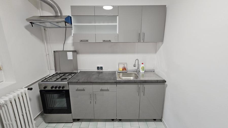 Apartament cu 3 camere decomandat, mobilat în Aviației
