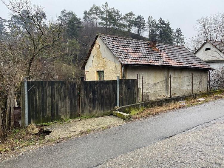 Casă cu 2 camere în Central
