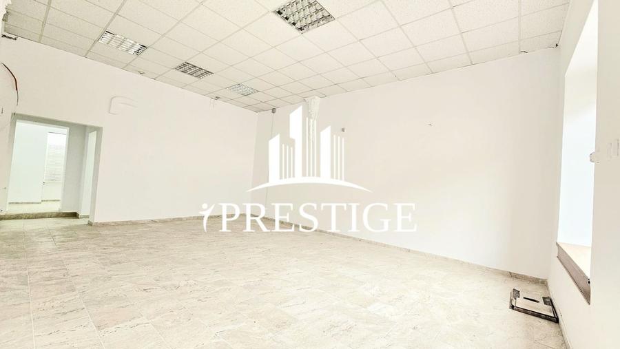 Spațiu comercial, de 57 mp, în Central