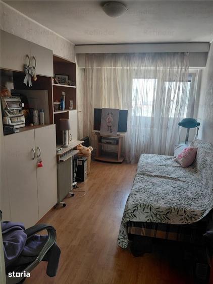 Apartament cu 4 camere decomandat în Pantelimon