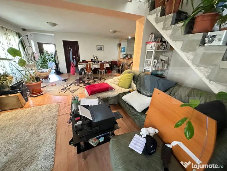 Casă cu 5 camere cu Teren 329 Mp în Bălcescu