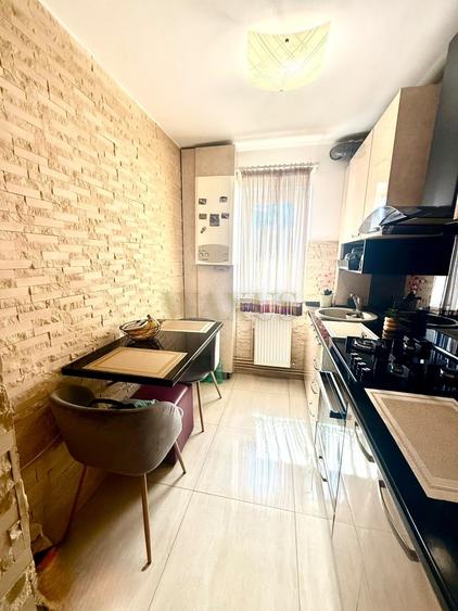 Apartament cu 3 camere semidecomandat, mobilat în Mănăștur