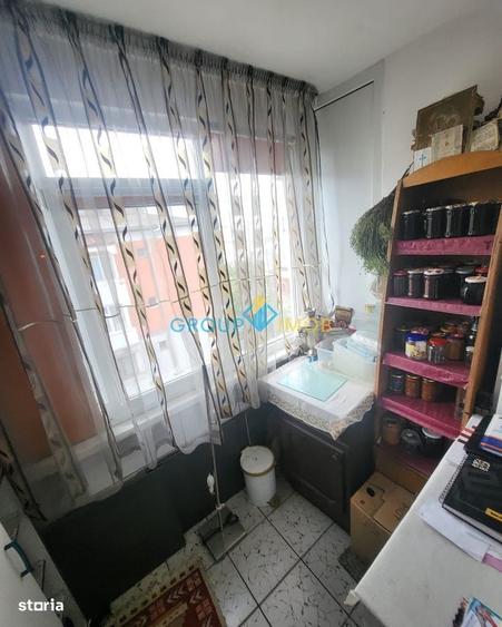 Apartament cu 3 camere decomandat în Narcisa