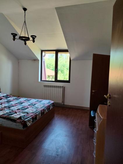 Casă cu 4 camere decomandat în Remetea-Luncă