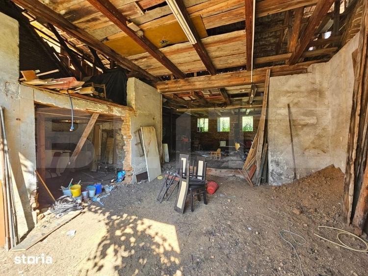 Casă cu 5 camere cu Teren 1249 Mp în Săsciori