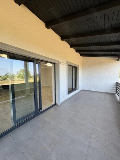 Casă cu Teren 600 Mp în Horia