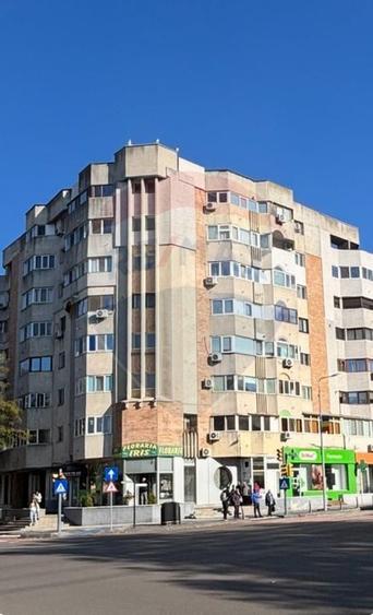 Garsonieră decomandată în Capitol