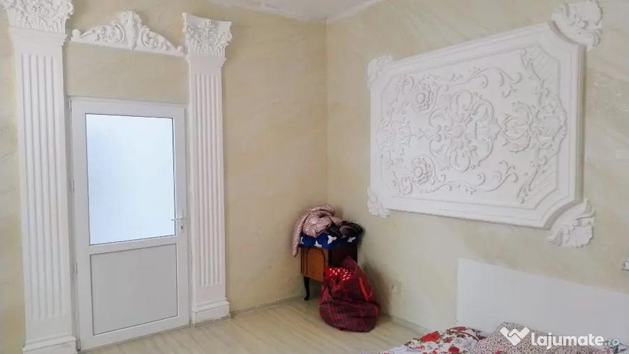 Casă cu 4 camere în Exterior Vest