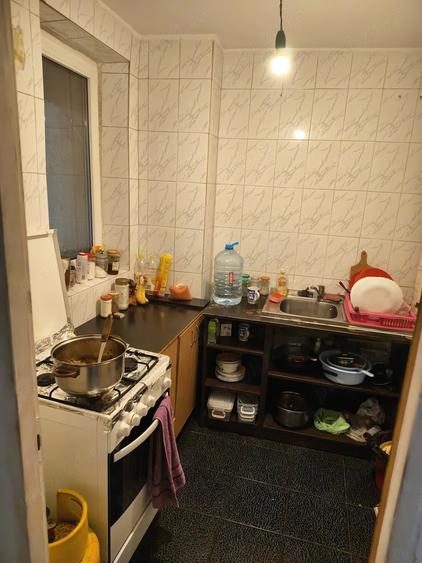Apartament cu 4 camere decomandat în Doamna Ghica