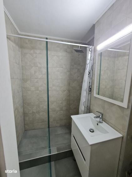 Apartament cu 2 camere decomandat în Băncilor