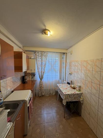 Apartament cu 2 camere decomandat, mobilat în Tomis III