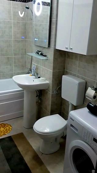 Apartament cu 2 camere semidecomandat în Sânpetru