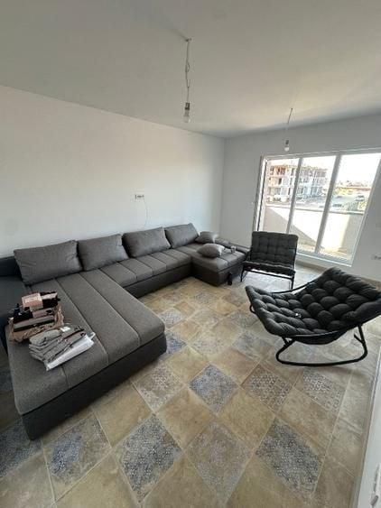 Apartament cu 2 camere decomandat în Theodor Pallady