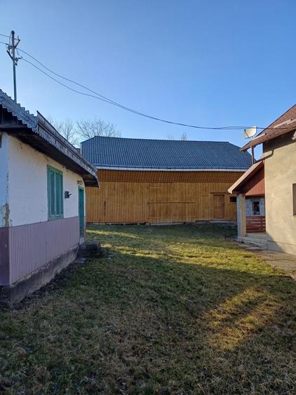 Casă cu 4 camere în Măzănăești