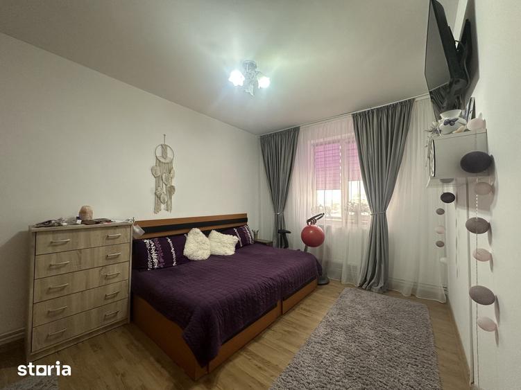 Apartament cu 3 camere decomandat în Cantacuzino