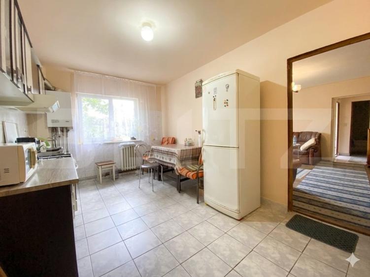 Apartament 2 camere, etaj 1, bloc izolat, parcare – zona Han, Aleea Rotundă - 3
