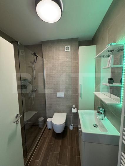 Apartament cu 2 camere decomandat, mobilat în Tractorul