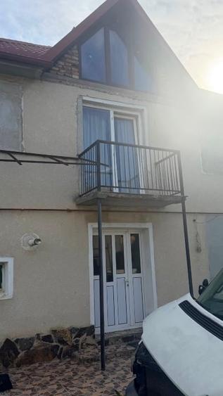 Casă individuală cu 5 camere cu Canalizare în Nord