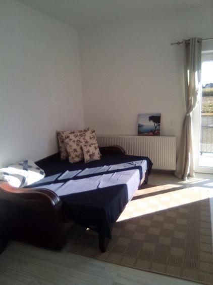 Apartament cu 2 camere decomandat în Tirimia