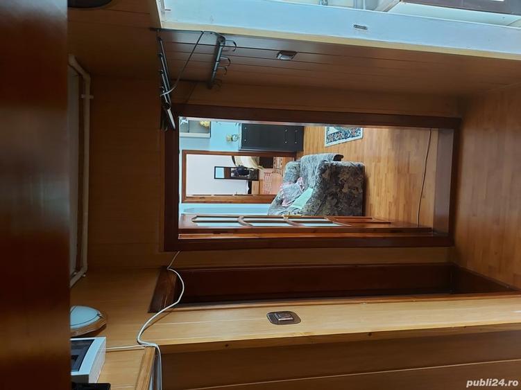 Apartament cu 3 camere semidecomandat în Câmpina