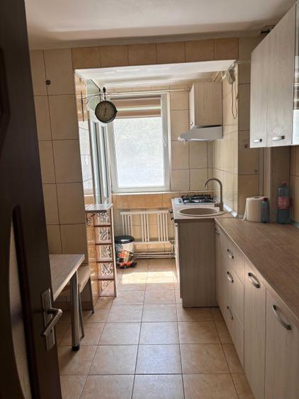 Apartament cu 2 camere în Micro 16