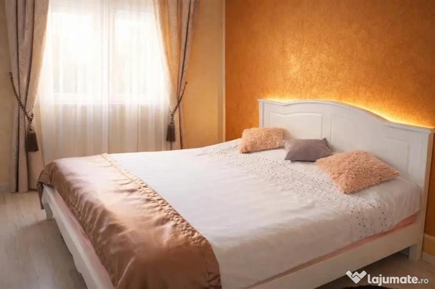 Apartament cu 3 camere semidecomandat în Exterior Vest