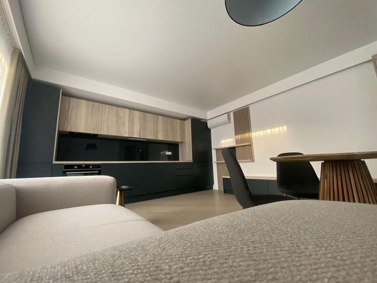 Apartament cu 3 camere decomandat, mobilat în Pipera