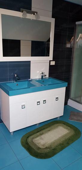 Casă cu 18 camere cu Teren 510 Mp în Central