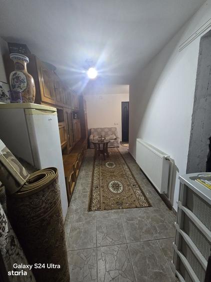 Casă cu 4 camere în Bariera Vâlcii
