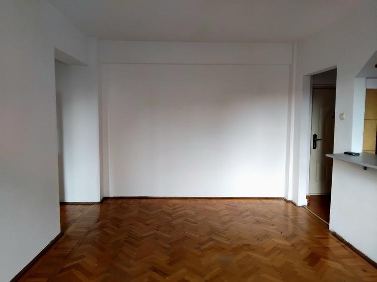 Vind apartament 2 camere - 1