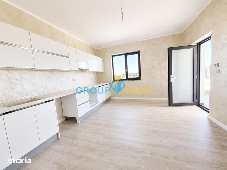 Casă cu 3 camere cu Teren 400 Mp în Mărgineni