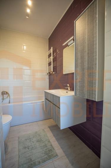 Apartament cu 3 camere decomandat, mobilat în Faleza Nord
