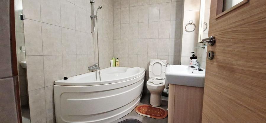 Apartament cu 2 camere decomandat, mobilat în Valea Ialomiței