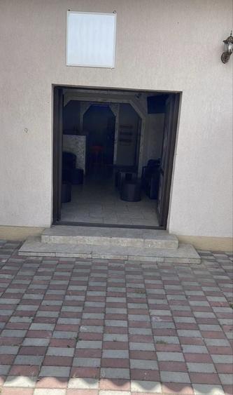 Spațiu comercial, în Conțești