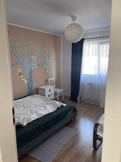 Casă cu 4 camere cu Teren 250 Mp în Central