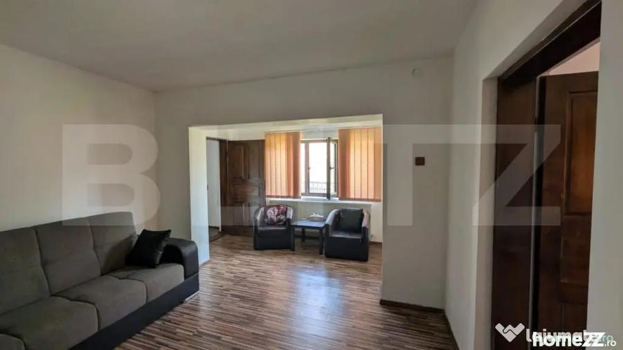 Casă cu 3 camere cu Teren 2180 Mp în Central