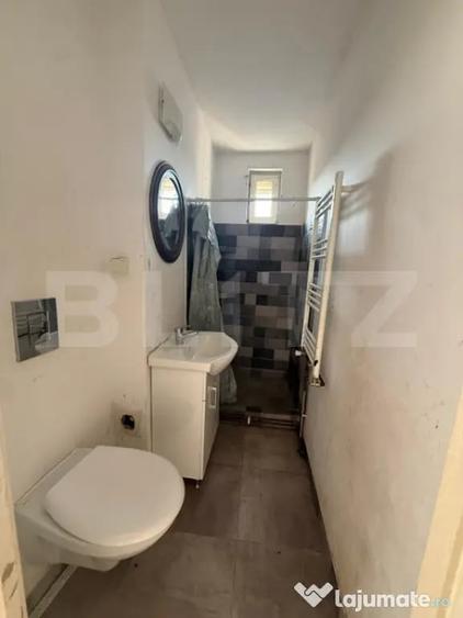 Apartament cu 2 camere decomandat în Ady
