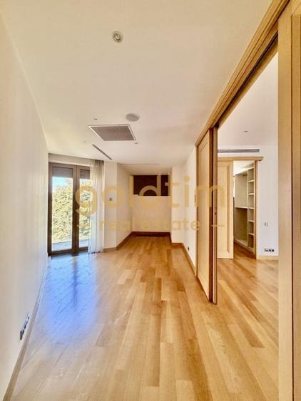 Apartament cu 5 camere decomandat, mobilat în Primăverii