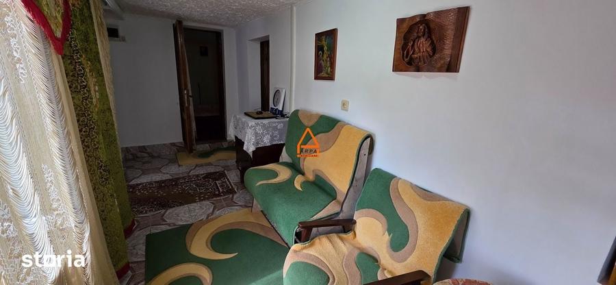 Casă cu 3 camere cu Teren 1024 Mp în Bucium