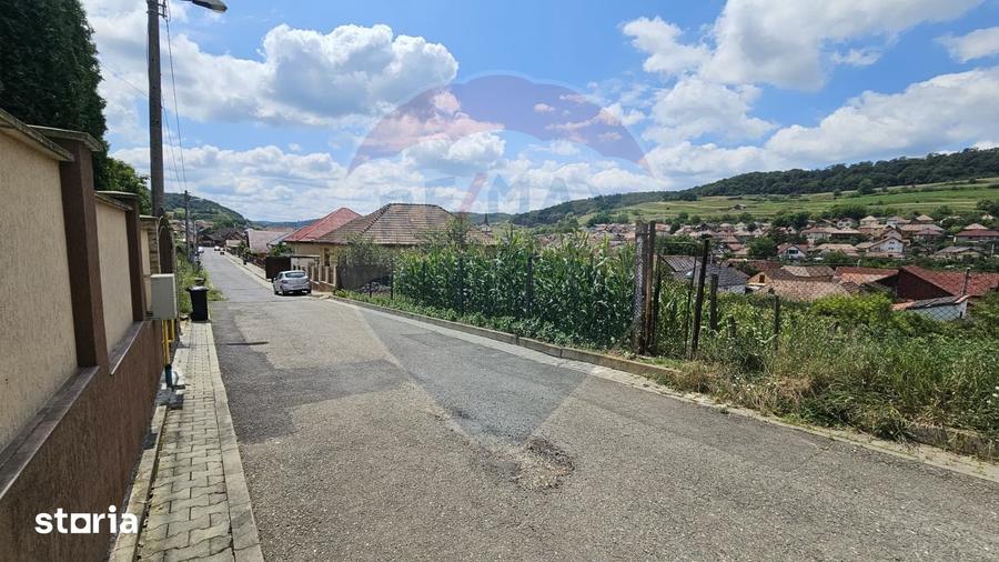 Teren de 1103 mp, în Terezian