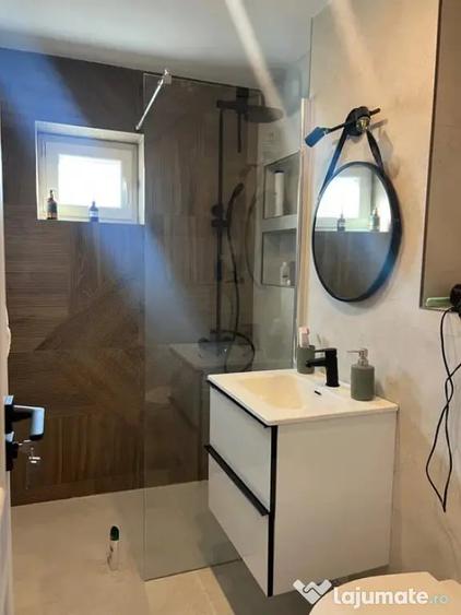 Apartament cu 2 camere semidecomandat în George Enescu