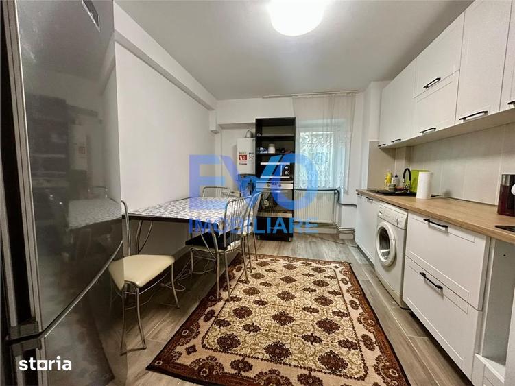 Apartament 3 camere de inchiriat, Pacurari - 11