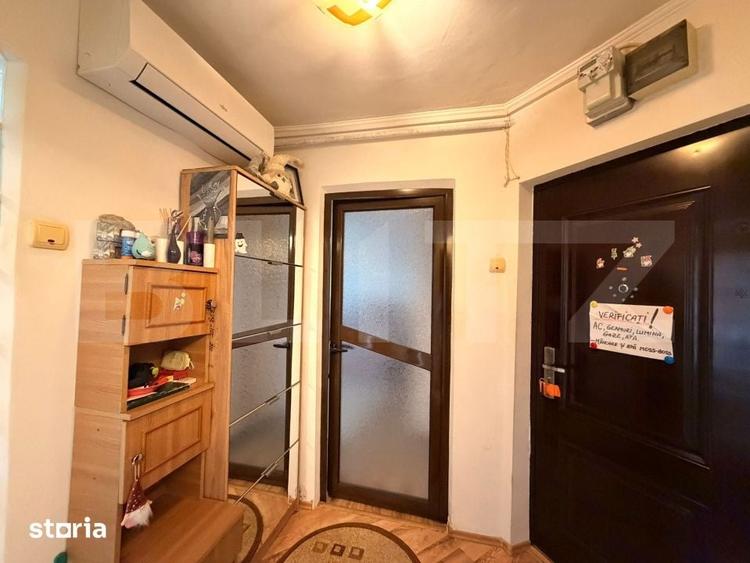 Apartament cu 2 camere decomandat în Craiovița Nouă