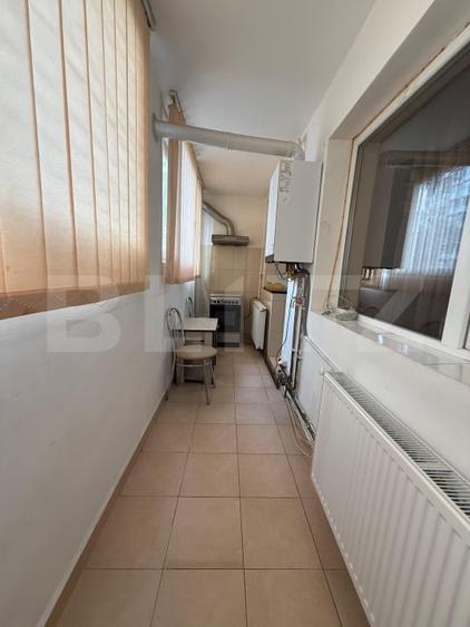 Apartament cu 2 camere semidecomandat, mobilat în Micro 6