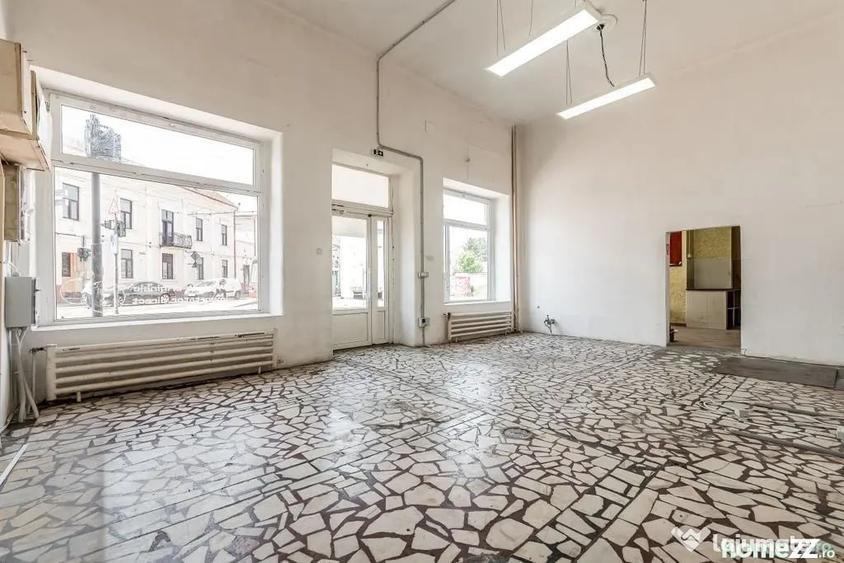 Spațiu comercial, de 169 mp, în Boul Roșu