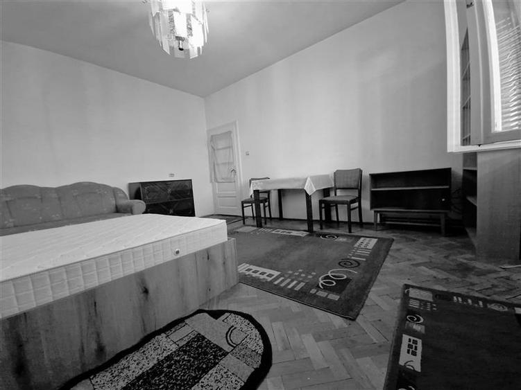 Apartament cu 2 camere decomandat în Andrei Mureșanu
