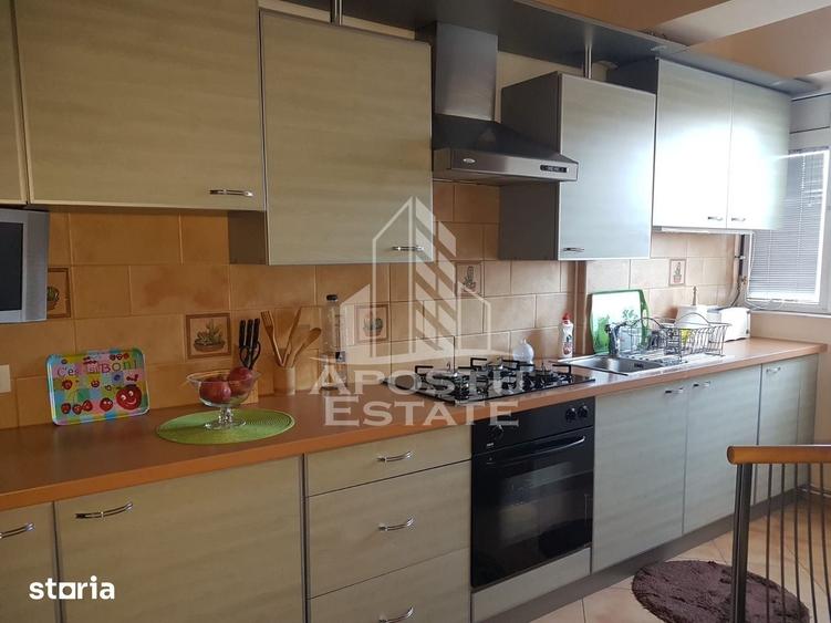 Apartament cu 3 camere decomandat în Central
