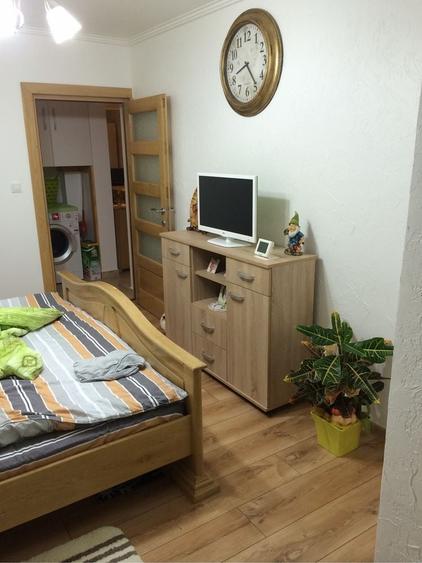 Apartament cu 3 camere decomandat în Petru Rareș