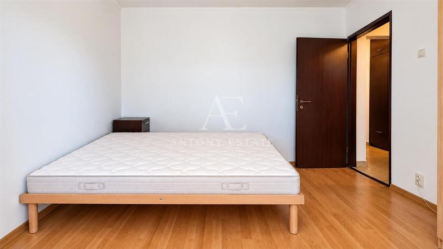 Apartament cu 2 camere decomandat, mobilat în Decebal
